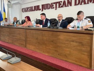 Ședința Colegiului Prefectural Dâmbovița, despre probleme... de vară